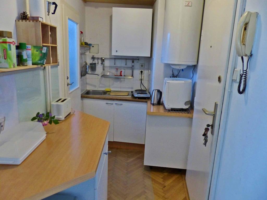 Apartment Naschmarkt Вена Номер фото